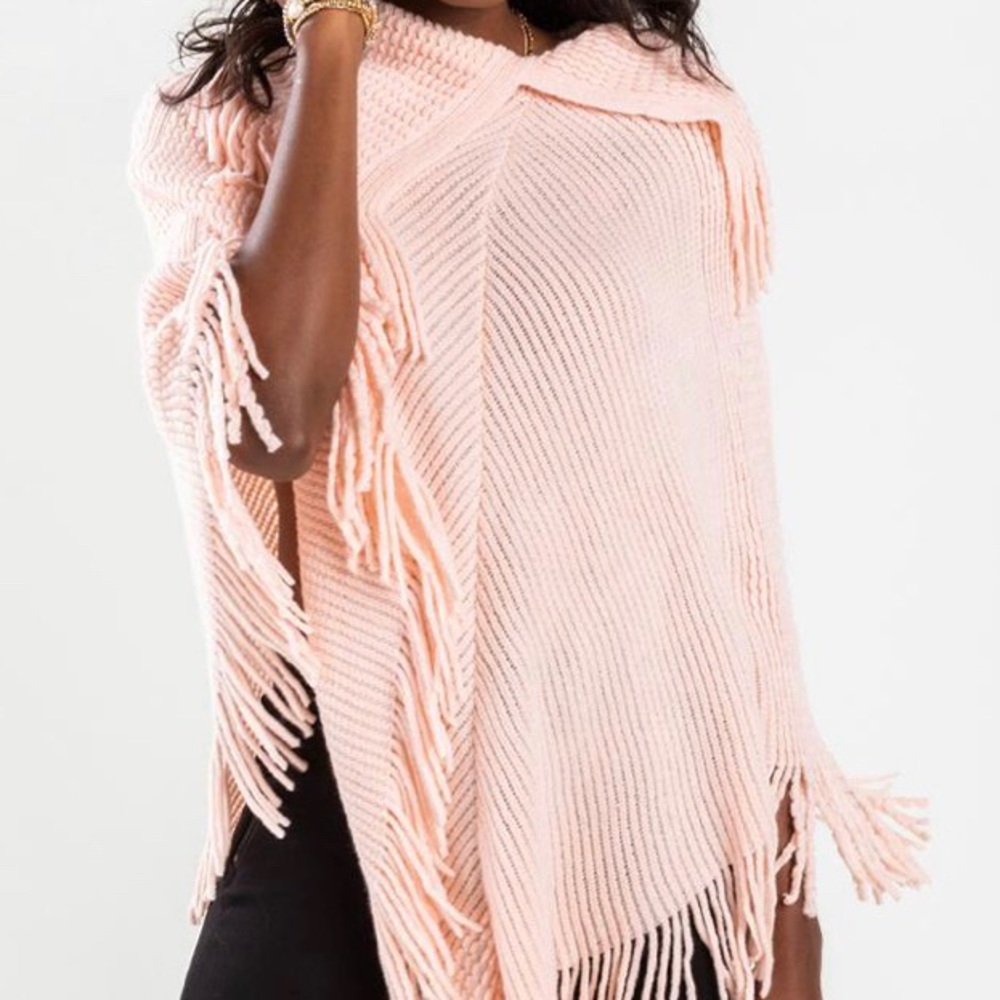 Francesca’s pink soft sweater knit poncho. NWOT!!
